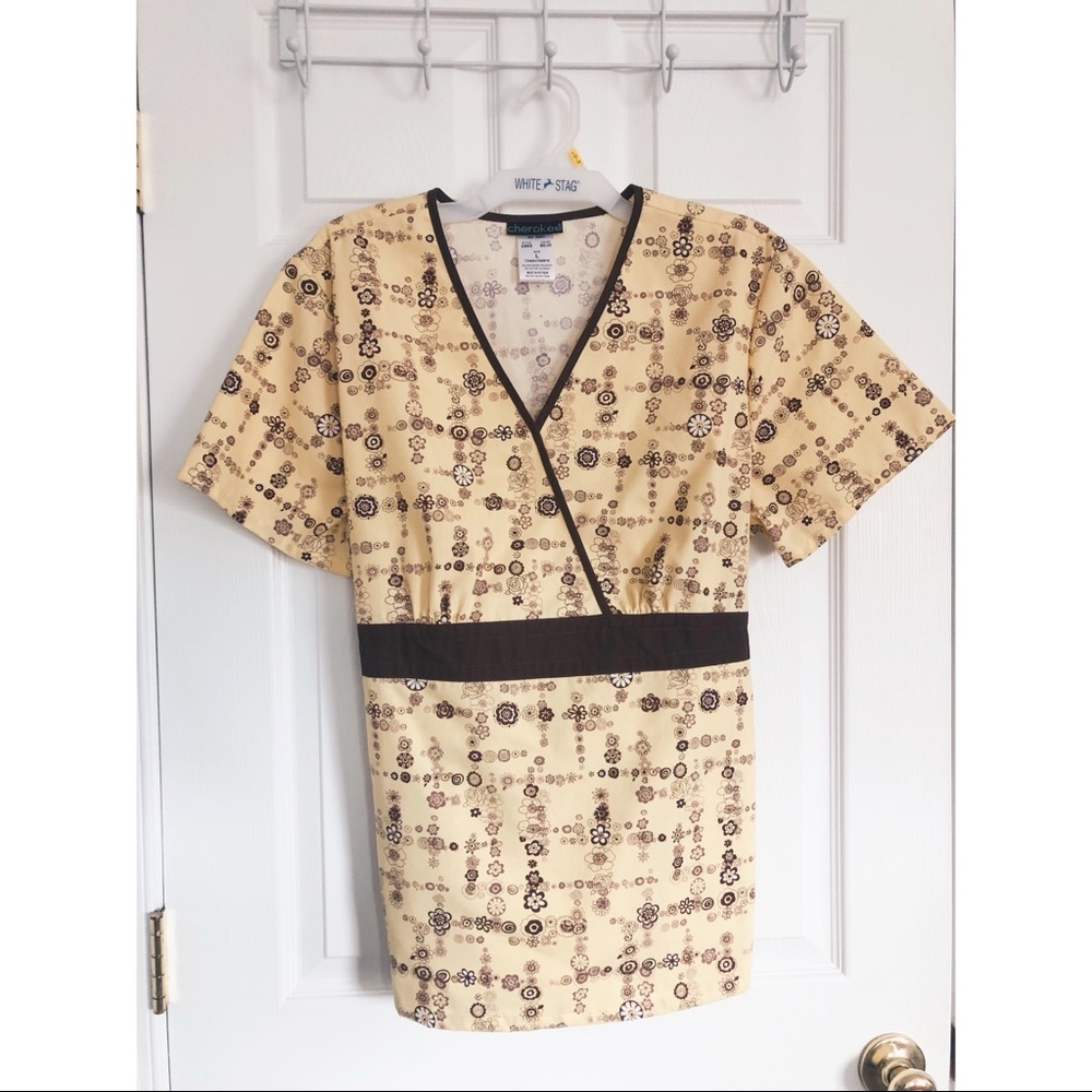 Cherokee Yellow Scrub Top